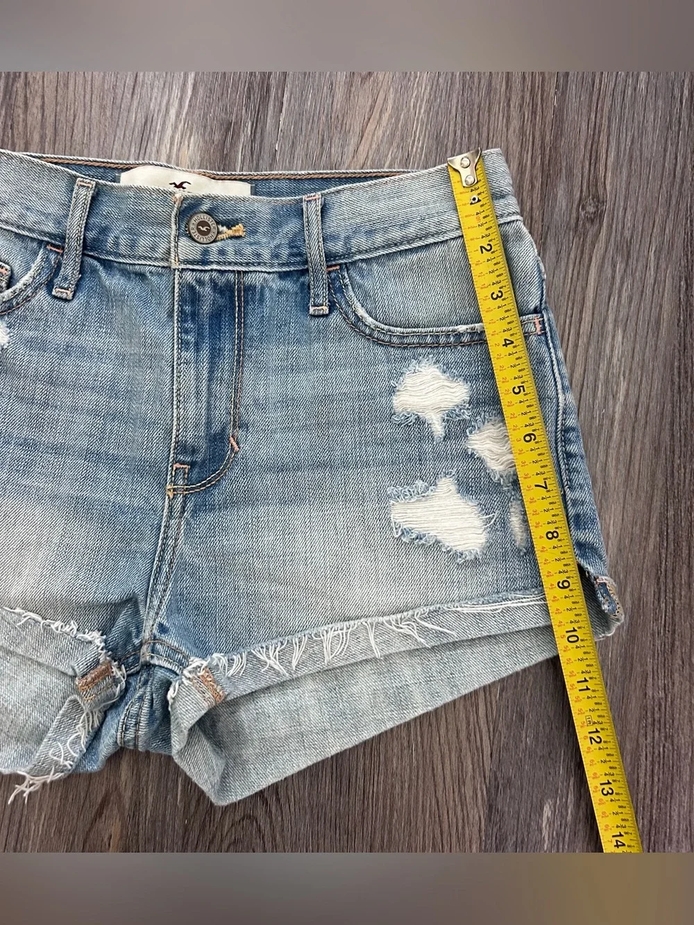 Hollister denim shorts size 25